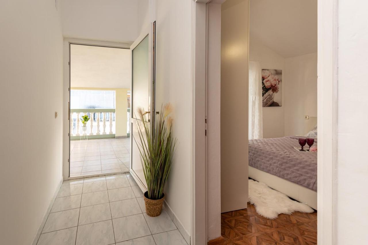 Magnolia Apartmani Vodice Exterior photo