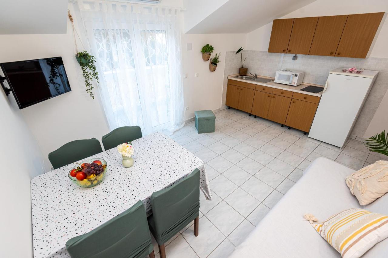 Magnolia Apartmani Vodice Exterior photo