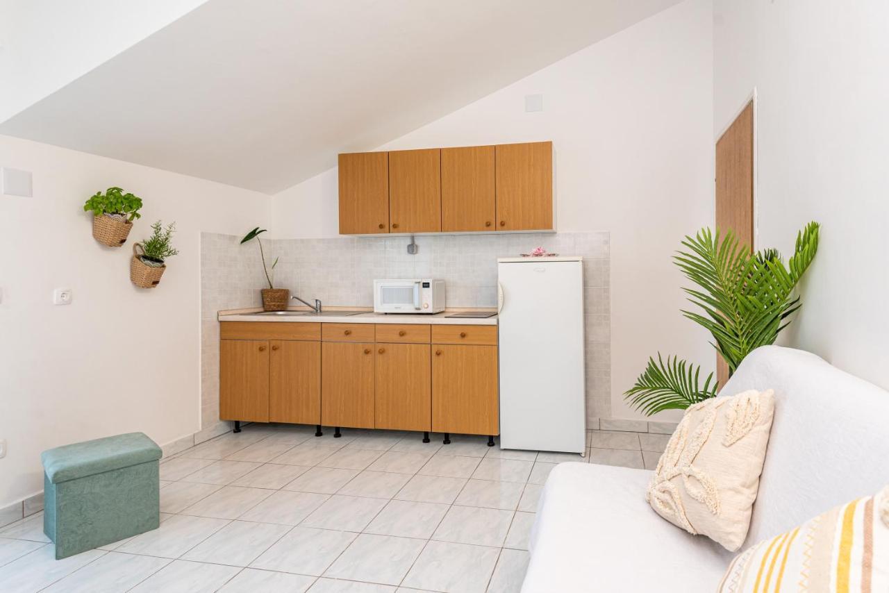 Magnolia Apartmani Vodice Exterior photo