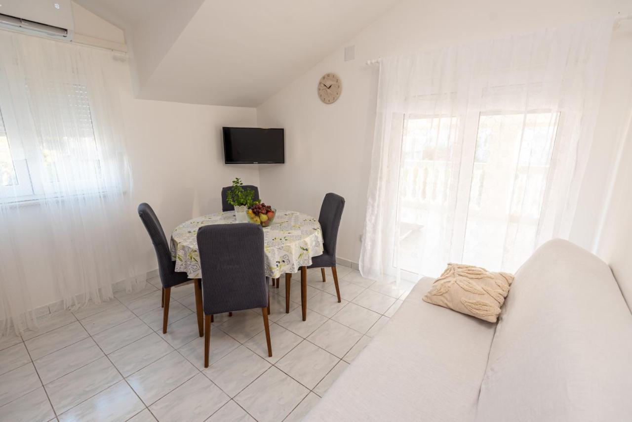 Magnolia Apartmani Vodice Exterior photo